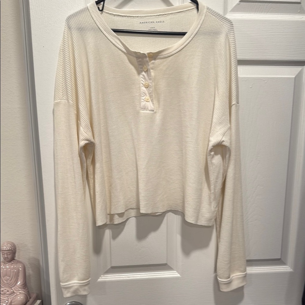American Eagle Outfitters Cream Long Sleeve Crop Shirt